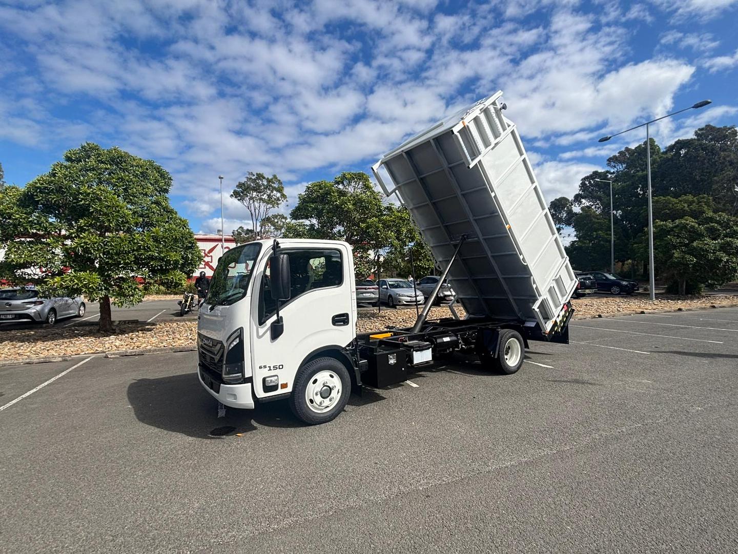 2025 Isuzu N Series NKR 65/45-150 DT D34 image 3