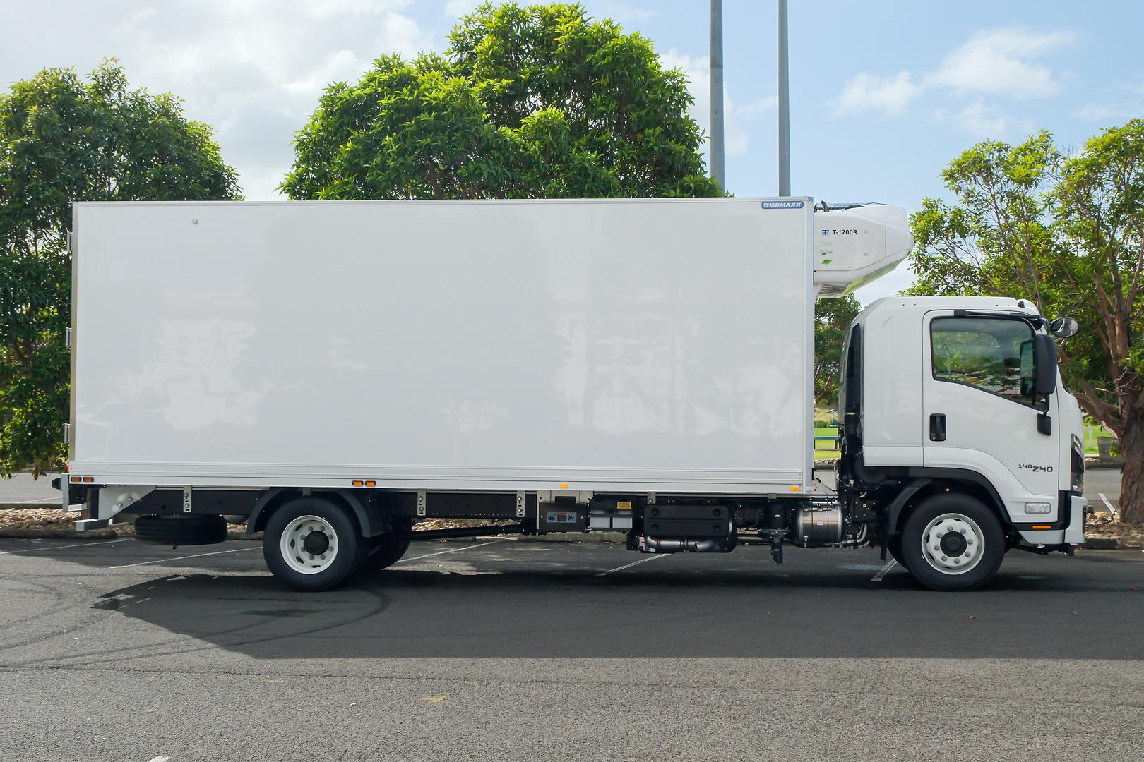 2025 Isuzu F Series FSD 140/120-240 AM R56 TRS 10 Pallet image 3