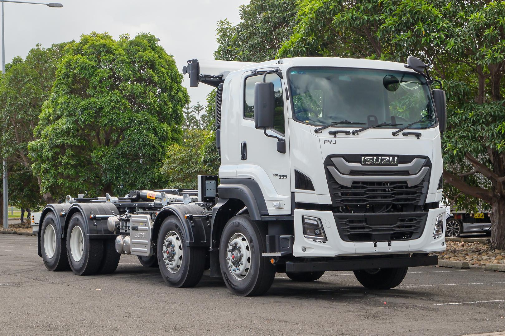 2025 Isuzu F Series FYJ 320-355 AT R60 HYVA Hooklift