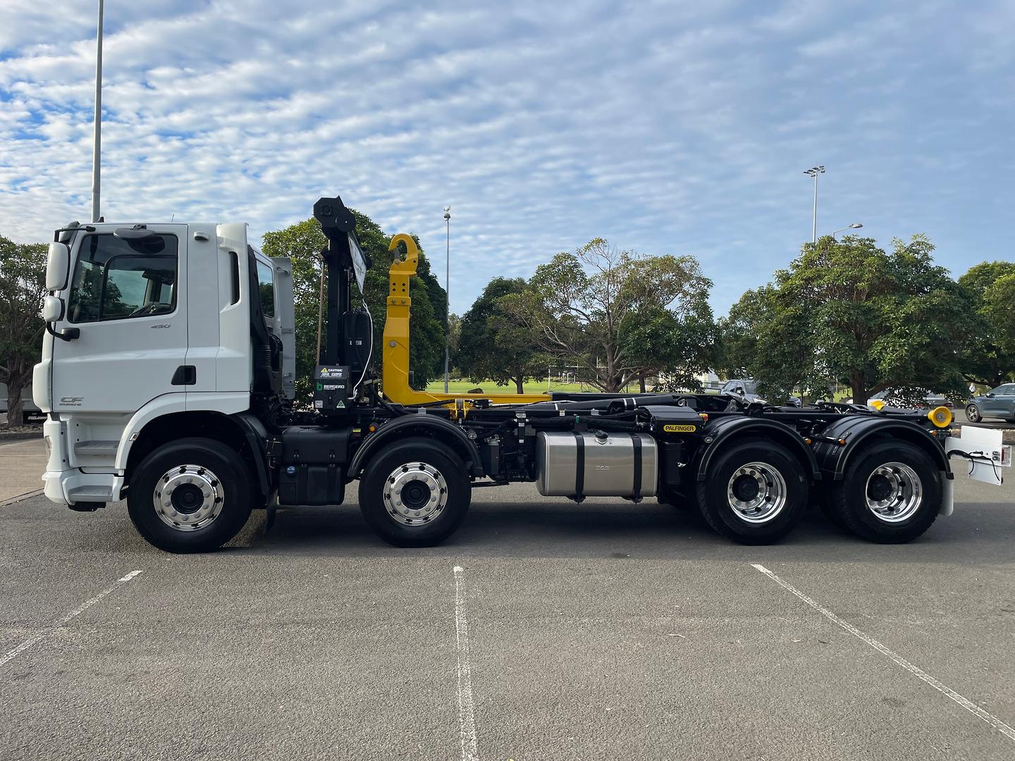 2024 DAF CF 450 FAD Palfinger Hookloader image 3