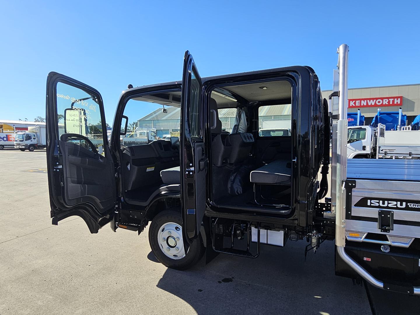 2026 Isuzu N Series NNR 45-150 DT C34 Traypack Ebony Black Traypack image 5