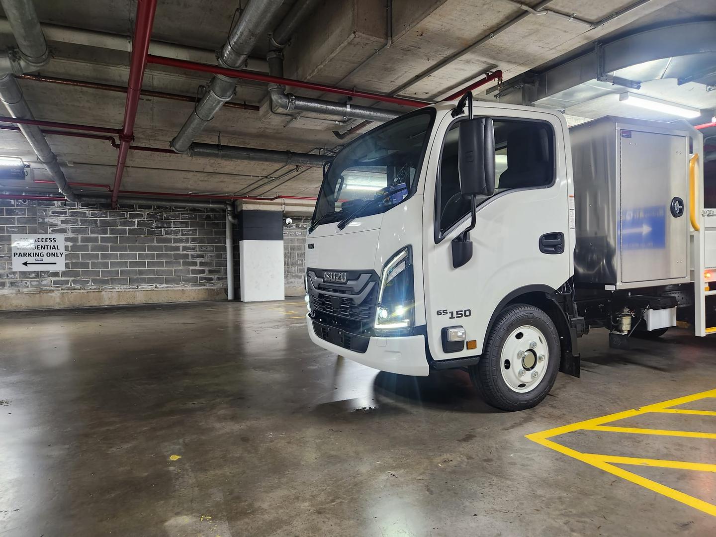 2025 Isuzu N Series NKR 65/45-150 DT D34 image 6