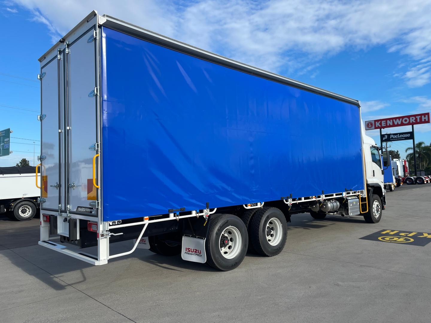 2026 Isuzu F Series FVL 260-300 Freightpack 14 Pallet Curtainsider image 7