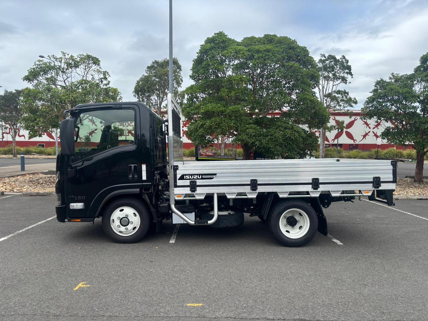 2025 Isuzu N Series NLR 45-150 DT D25 Traypack image 9