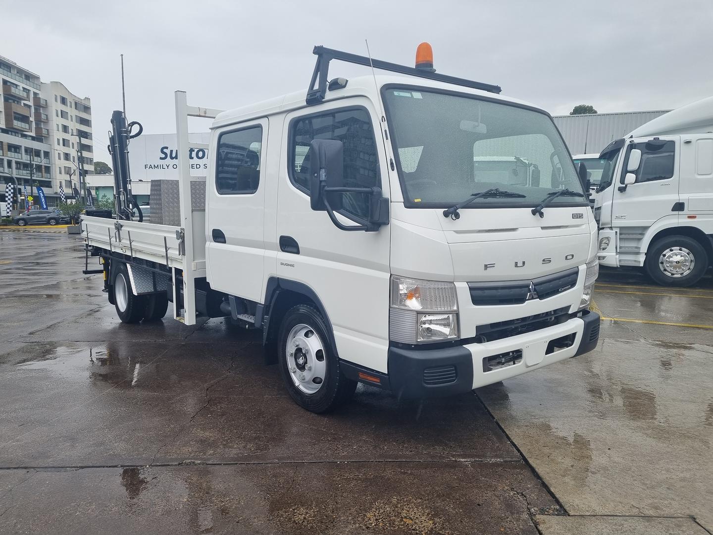 2019 Fuso Canter 815 Rear body mounted crane image 12