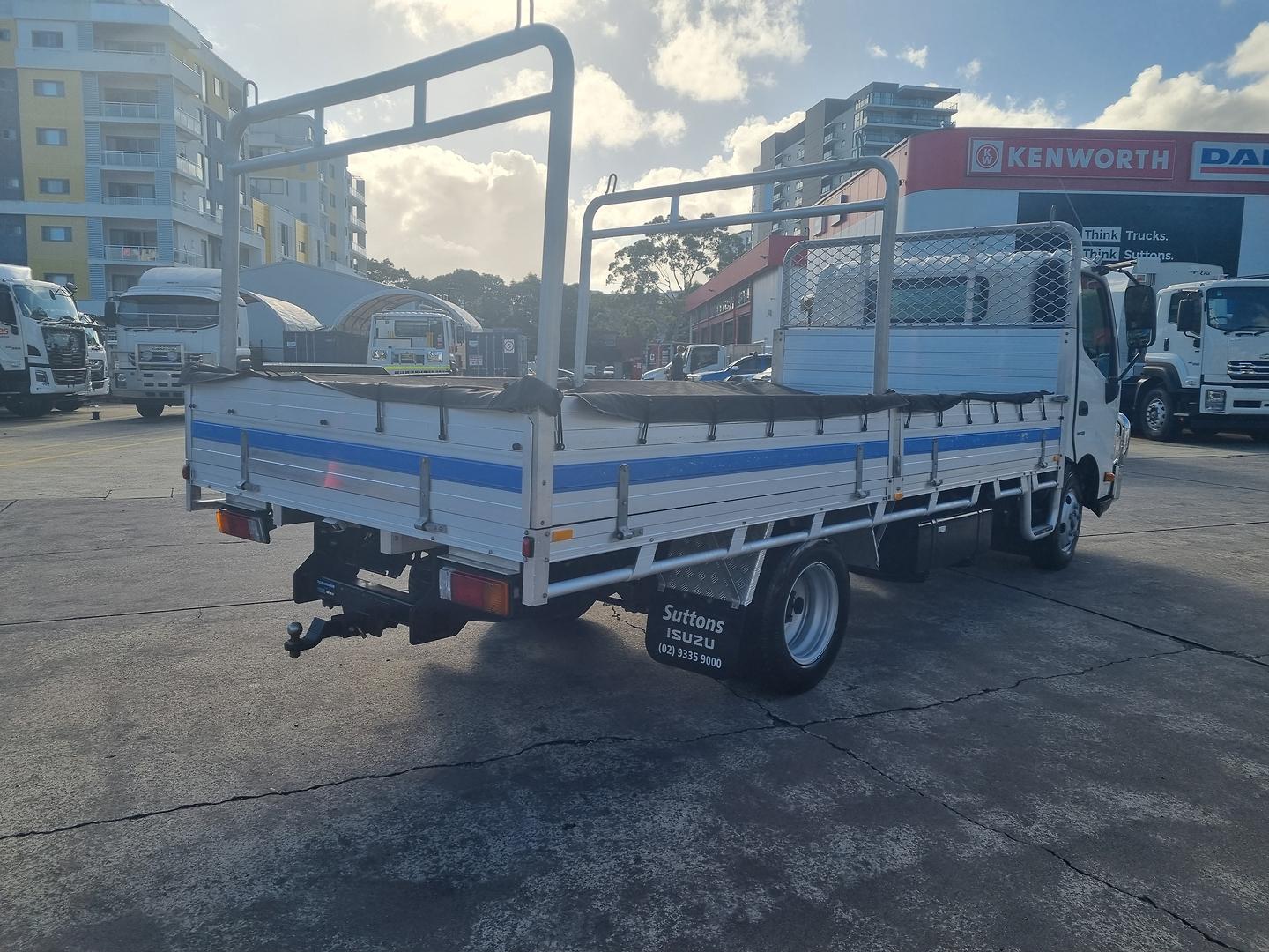 2021 Hino 300 Series 617 image 7