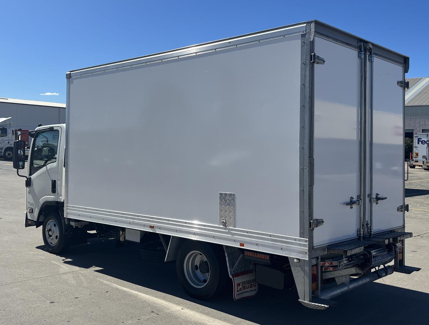 2022 Isuzu N Series NNR 45-150 Factory Warranty image 9
