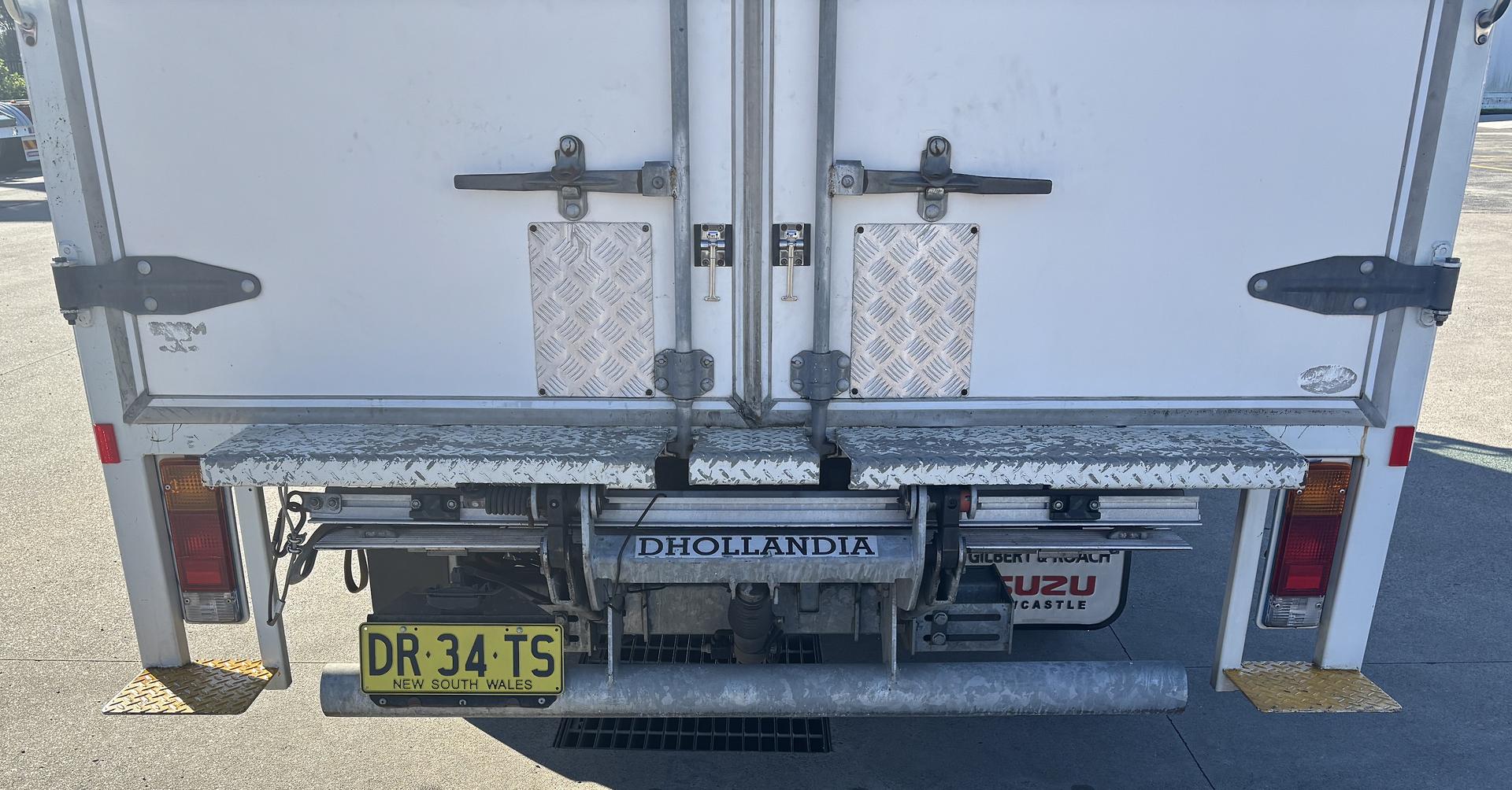 2023 Hino 300 Series 616 Low Klms image 10