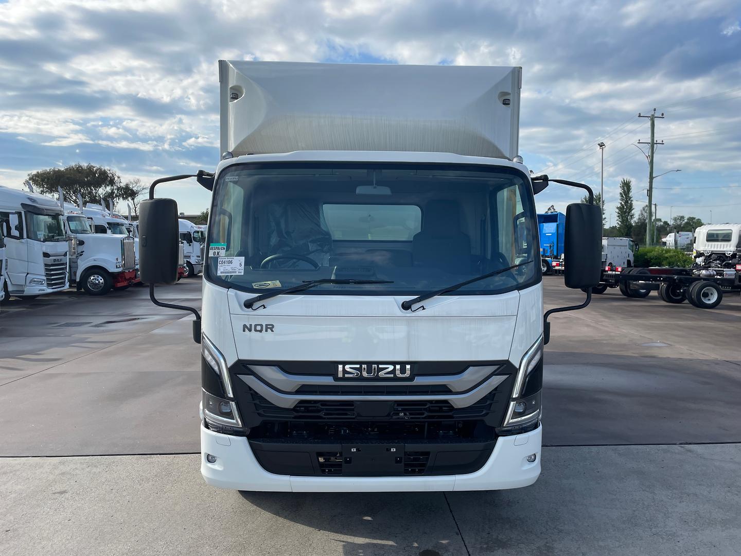 2025 Isuzu NQR 88/80-190 AM D42 Limited Edition 8 Pallet Freightpack Limited Edition 8 Pallet Freightpack image 2