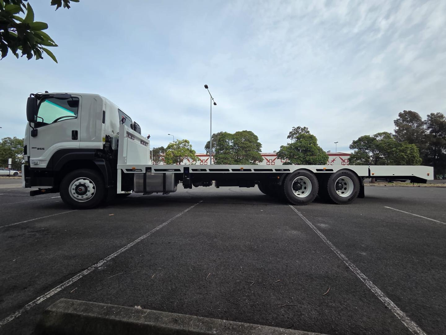 2025 Isuzu F Series FXY 260-355 AT R63 image 14