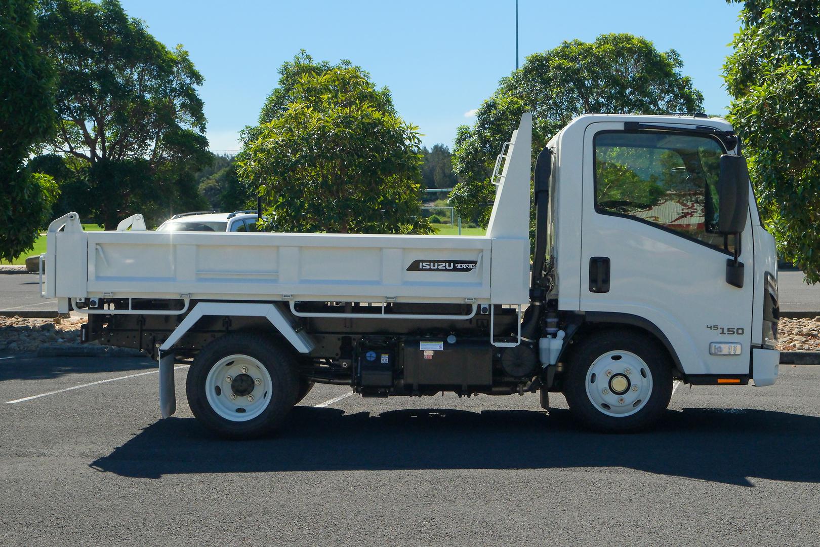 2025 Isuzu N Series NLR 45-150 DT D25 image 5