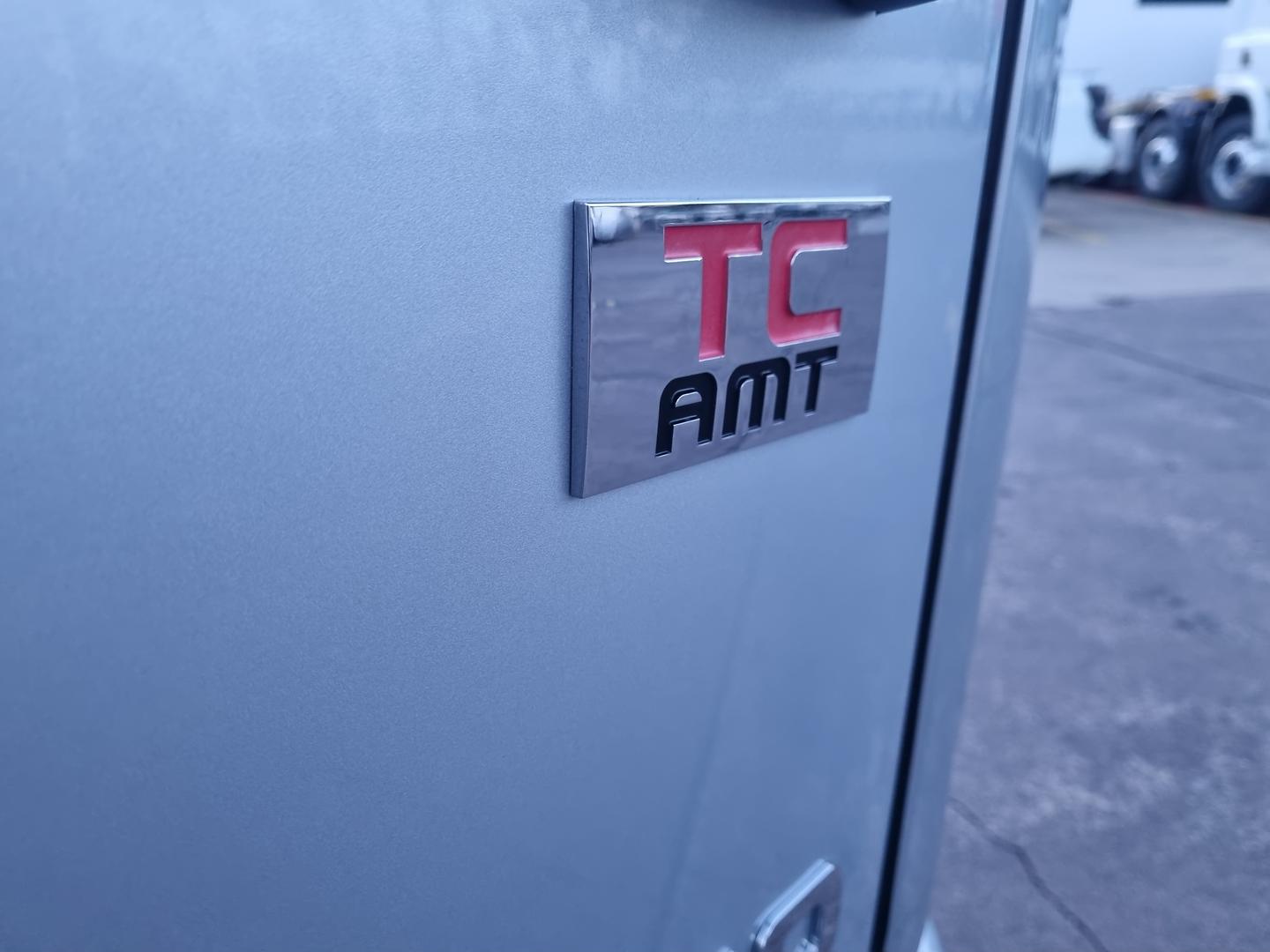 2021 Isuzu N Series NLR 45-150 Traypack image 12