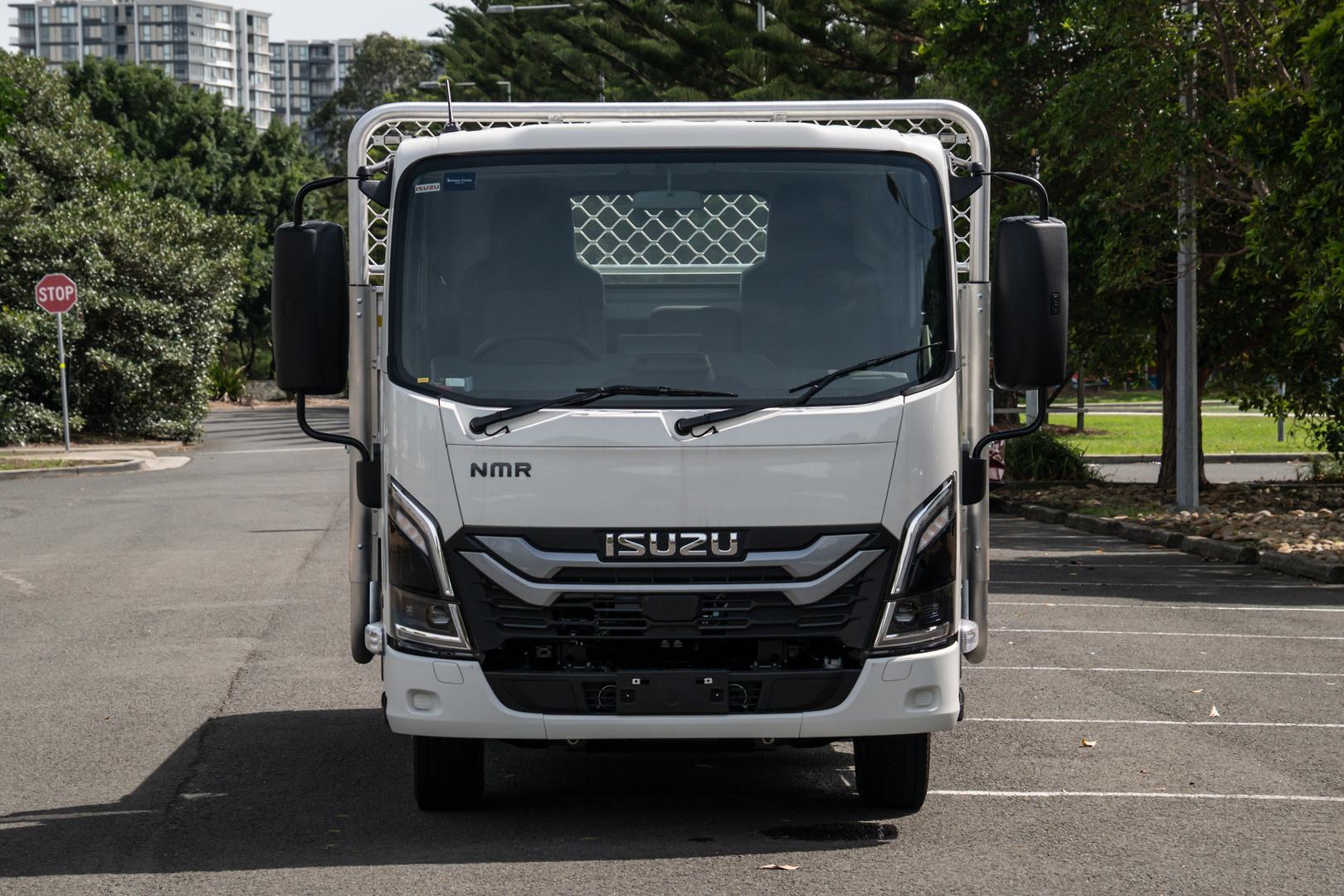 2025 Isuzu N Series NMR 65/45-150 DT D25 Trans Alloy Tray Body image 2