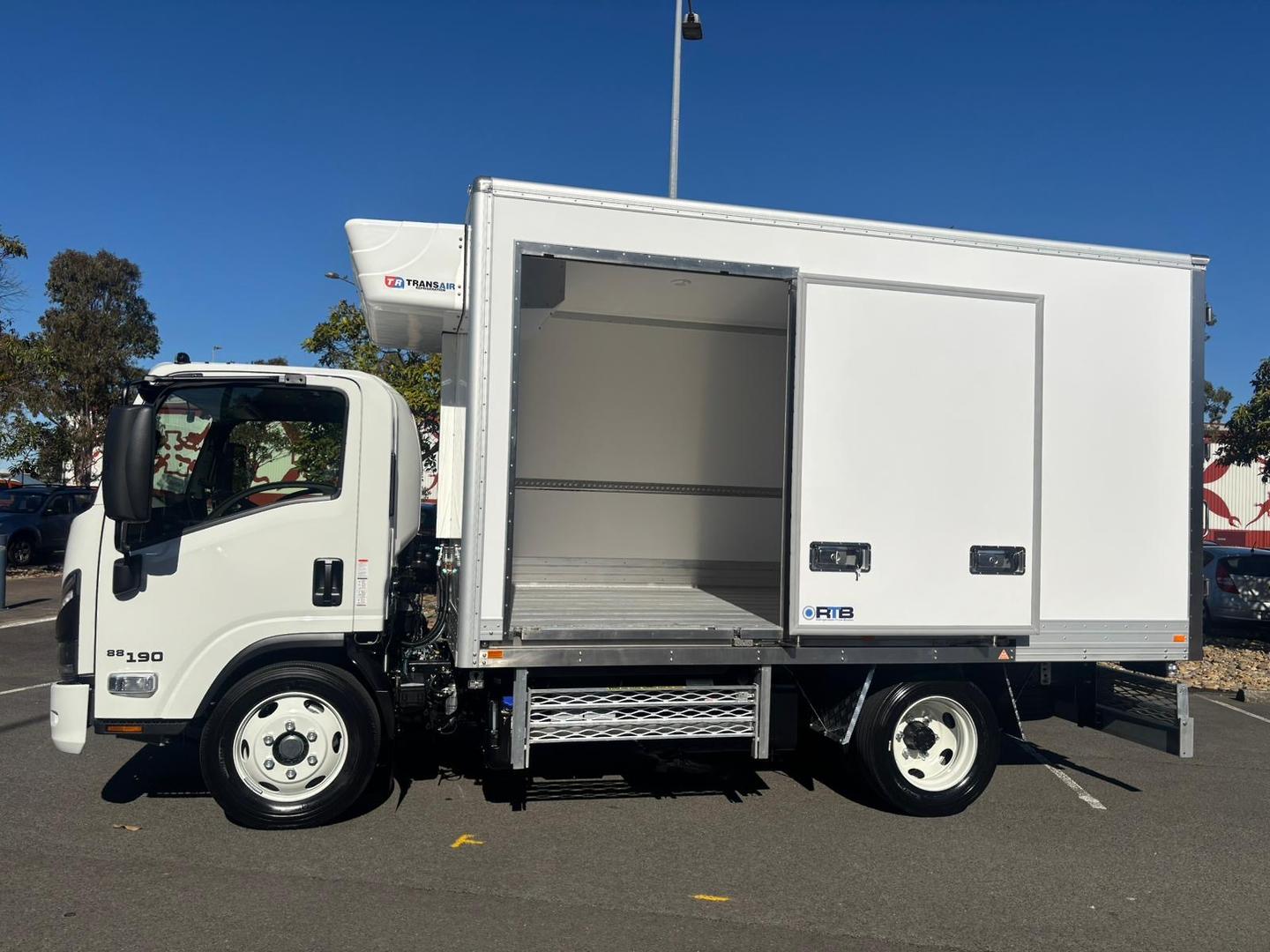 2025 Isuzu N Series NQR 88/80-190 AM D34 image 3