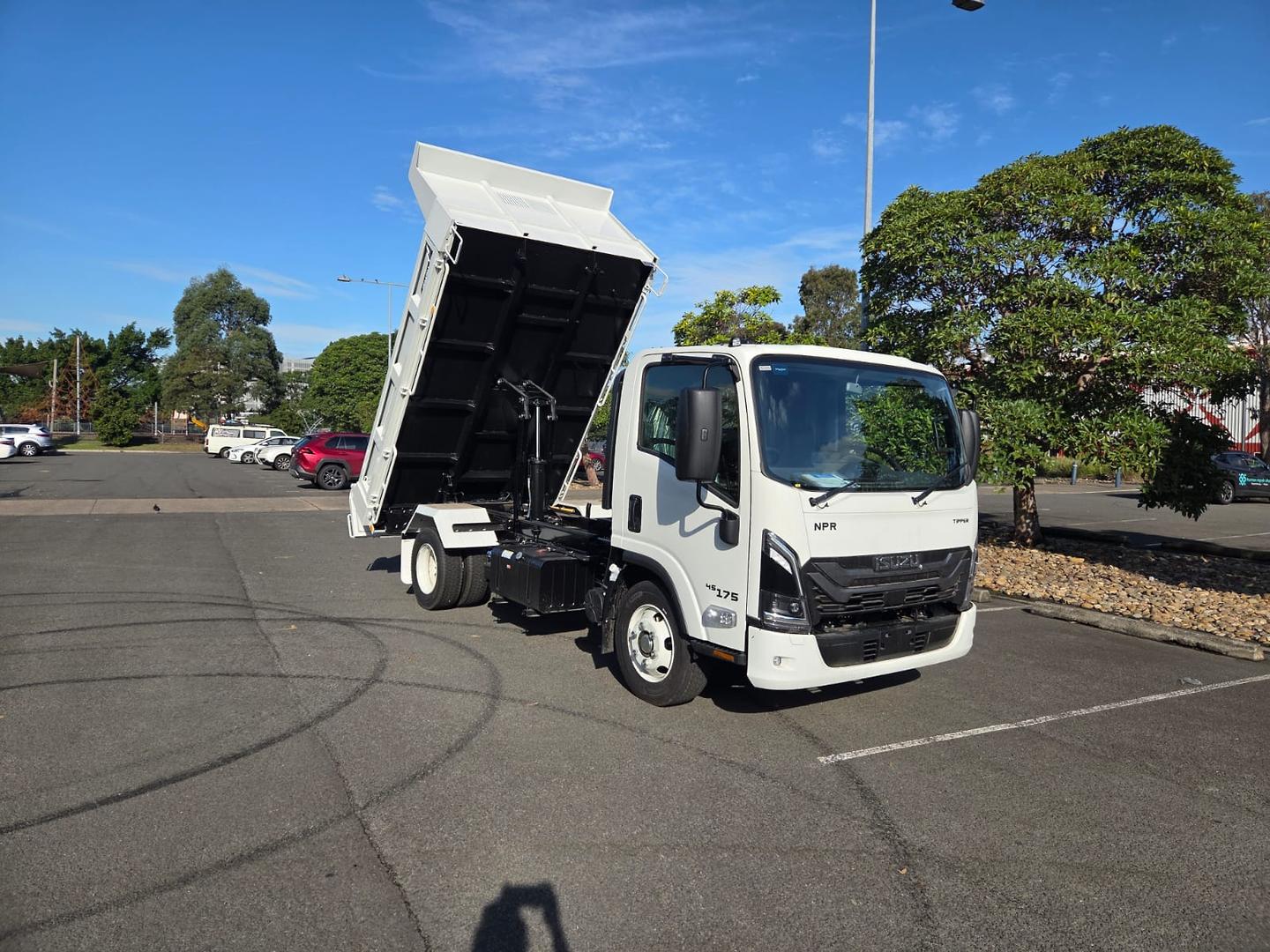 2026 Isuzu N Series NPR 45/65-175 DT D34 Tipper image 3