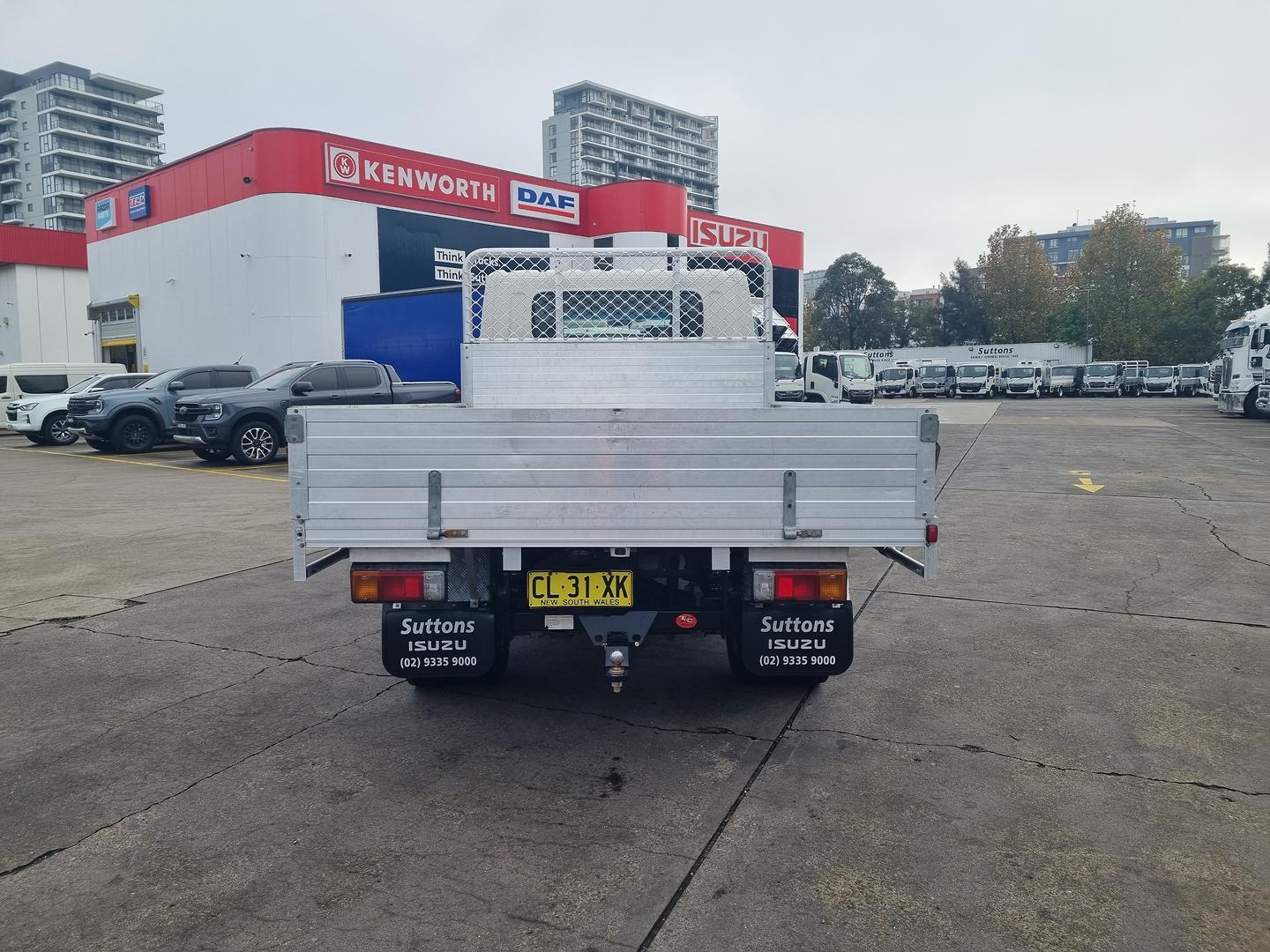 2017 Hino 300 Series 616 image 9