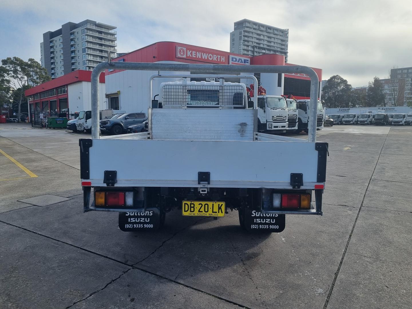 2021 Isuzu N Series NLR 45-150 Traypack image 8