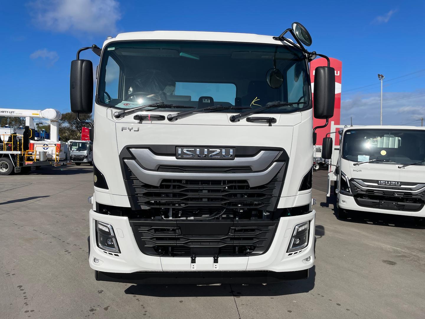2026 Isuzu F Series FYJ 320-355 AT R67 Tilt Tray image 2