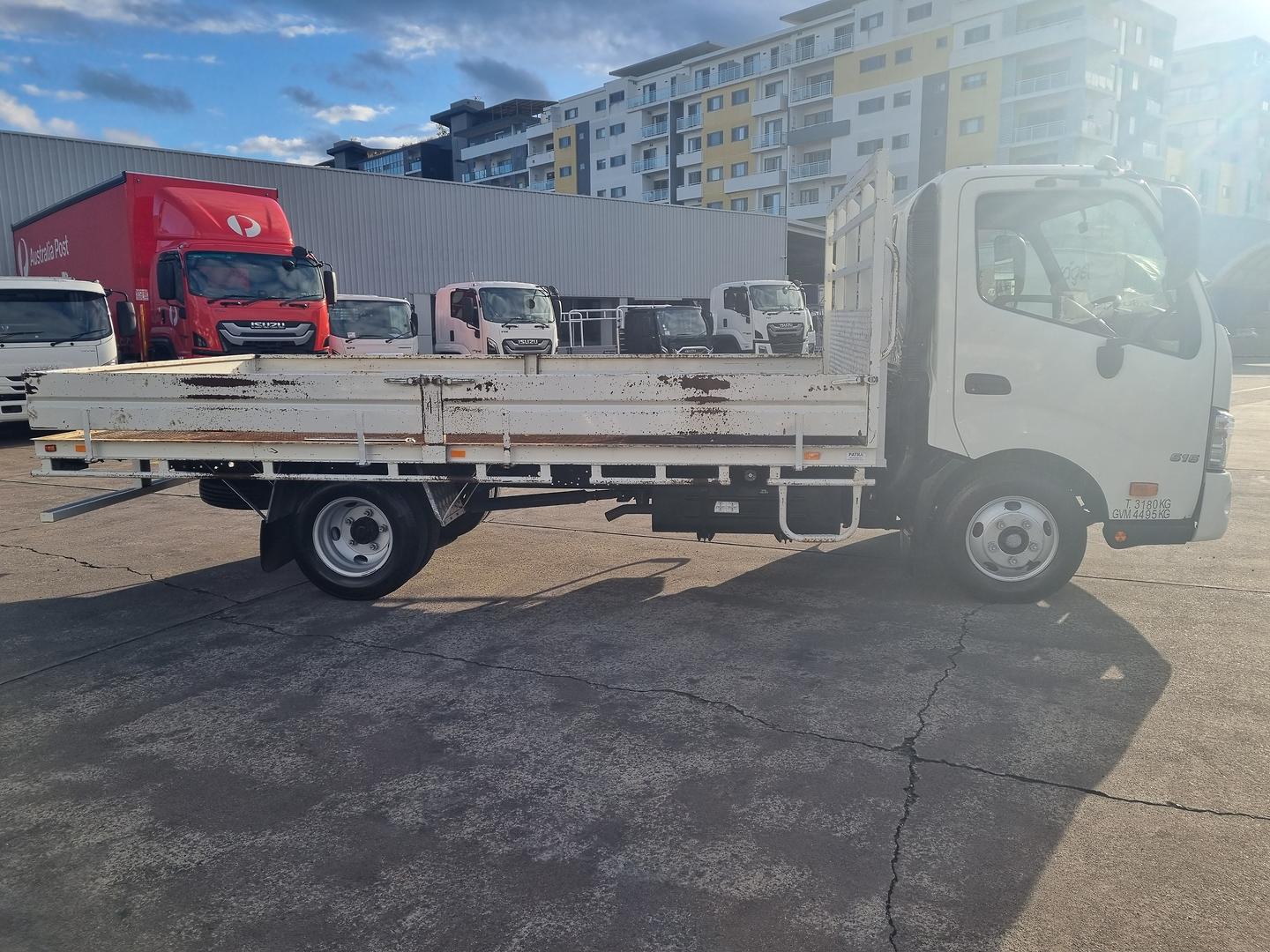 2020 Hino 300 Series 616 image 11