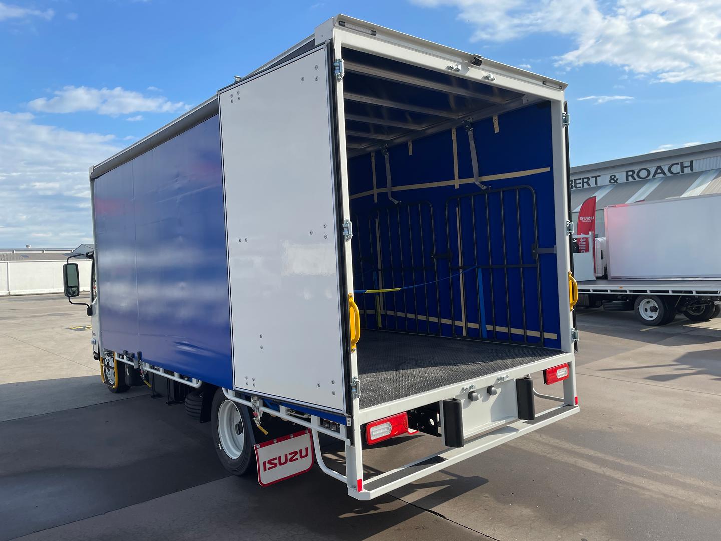 2025 Isuzu NQR 88/80-190 AM D42 Limited Edition 8 Pallet Freightpack Limited Edition 8 Pallet Freightpack image 10