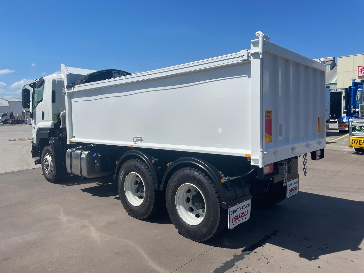 2025 Isuzu FXZ 260-355 AT R45 Custom Tipper Tipper image 5