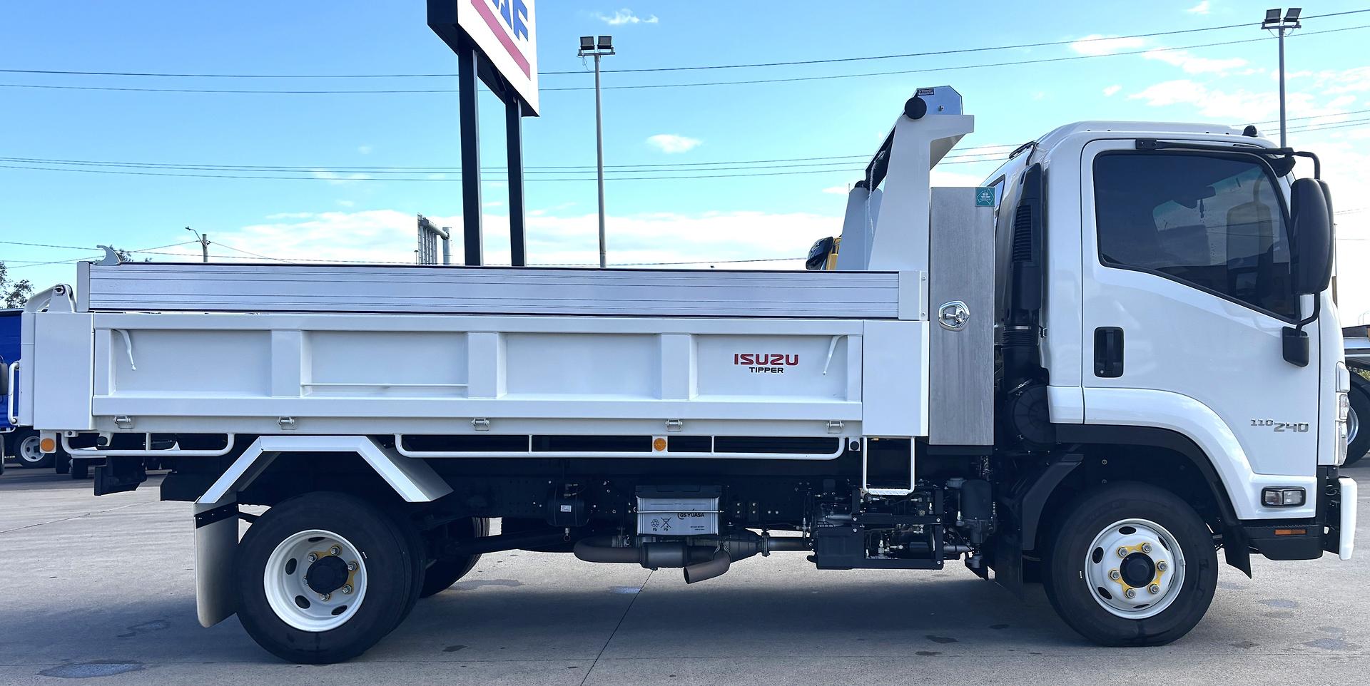 2025 Isuzu F Series FRR110-240 Tipper Low Klms image 14