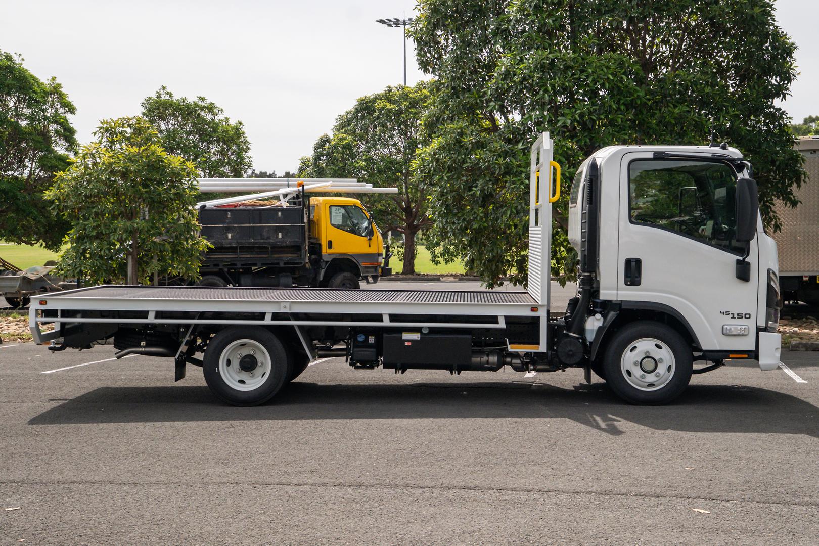 2025 Isuzu N Series NNR 45-150 DT D34 Heavy Duty Steel Tray image 3