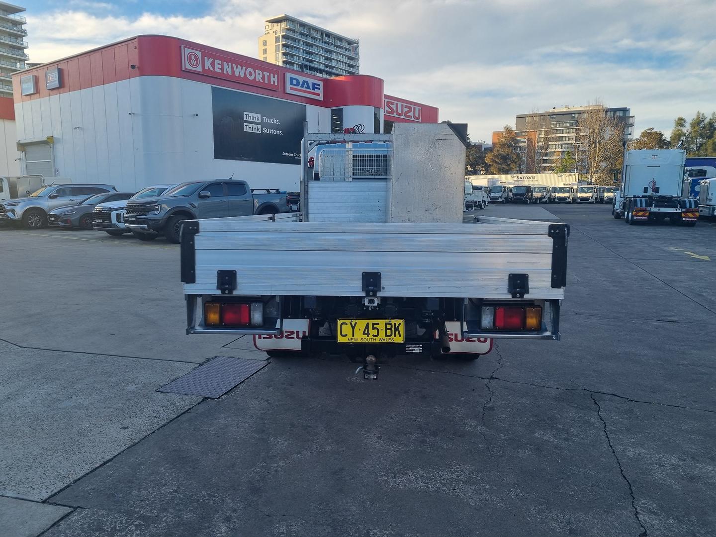 2020 Isuzu N Series NLR 45-150 Traypack image 6