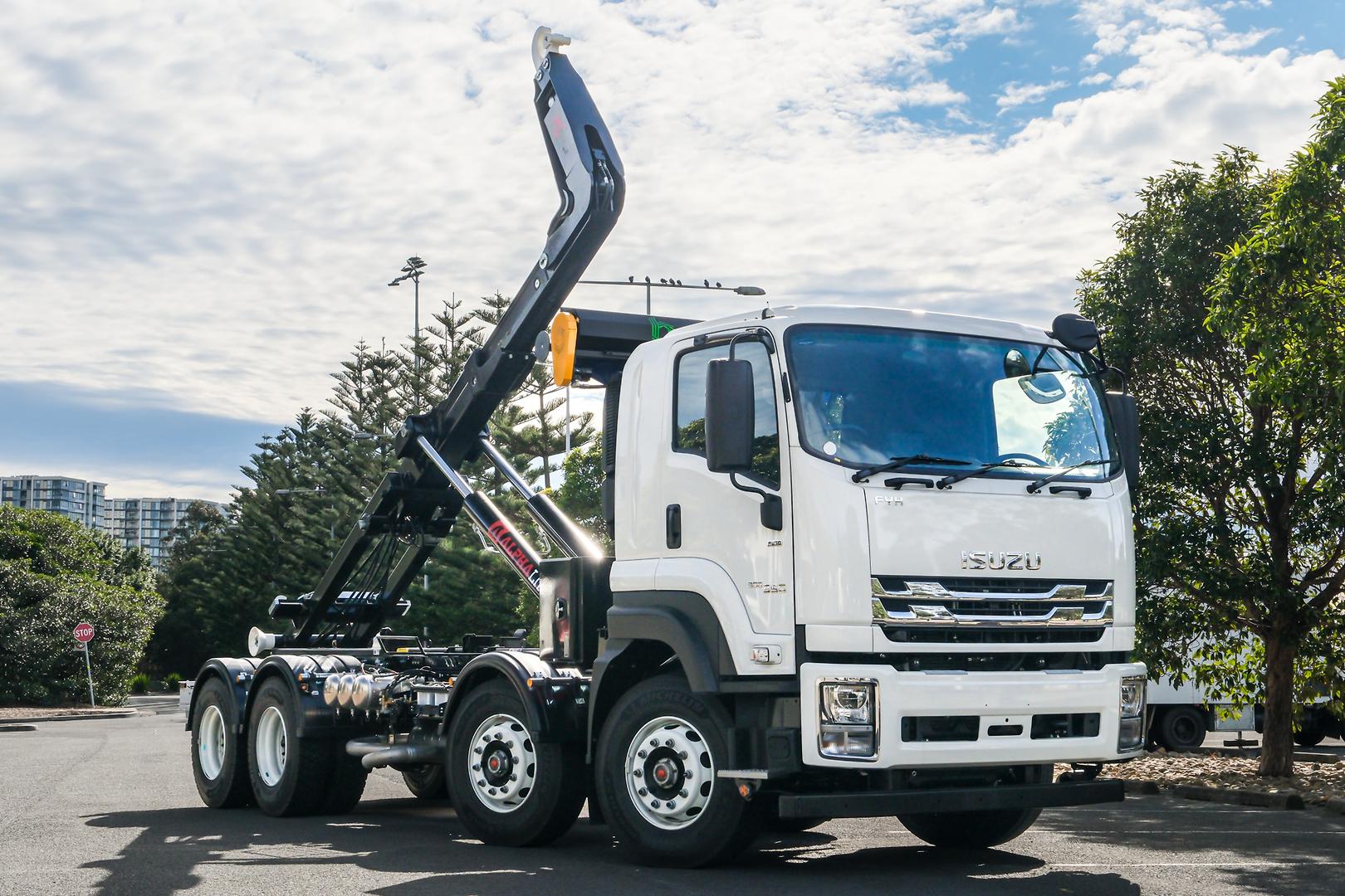 2025 Isuzu FYH Alpha Hooklifter image 6