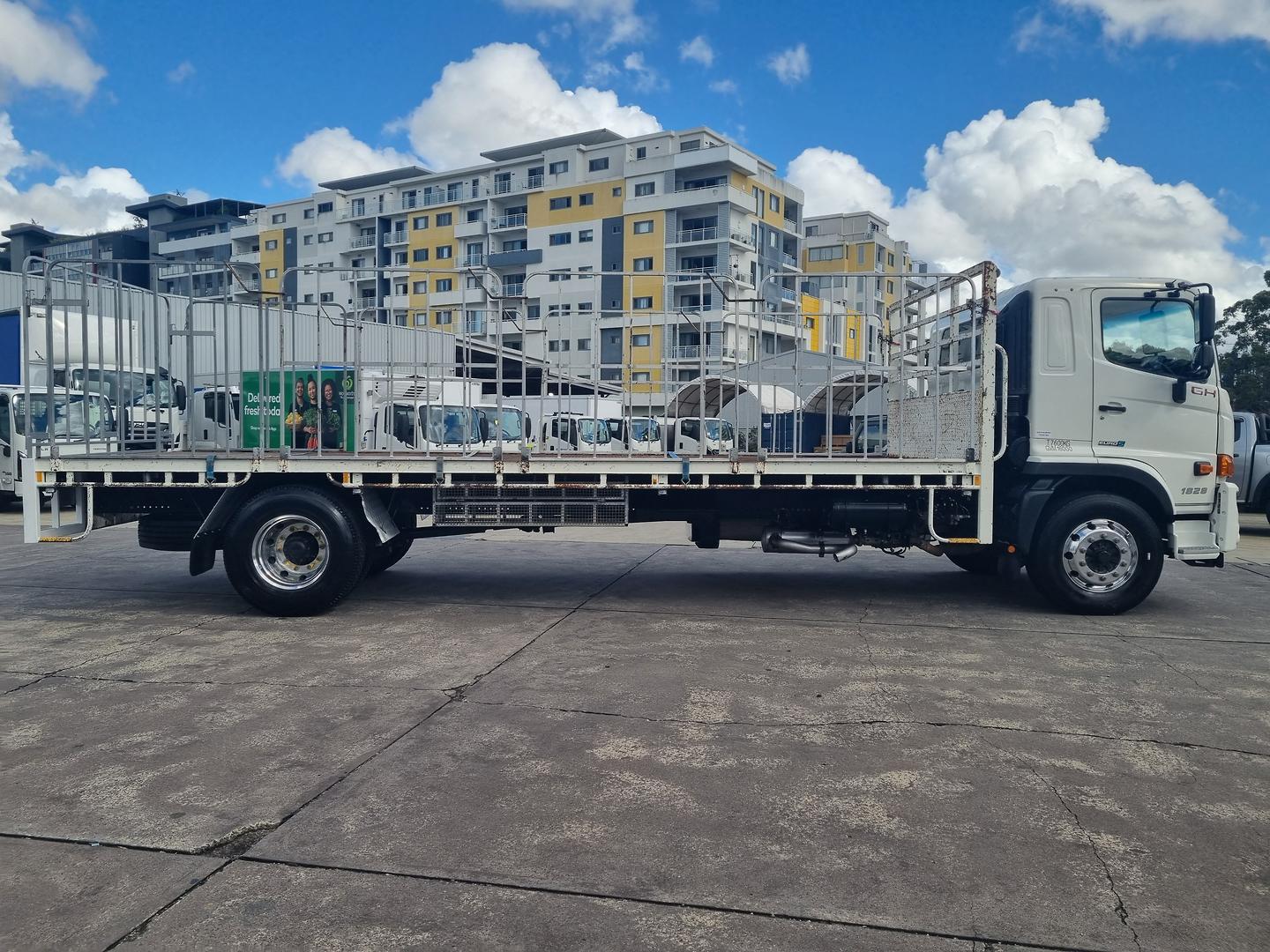 2018 Hino 500 Series GH1828 Auto Tray image 7