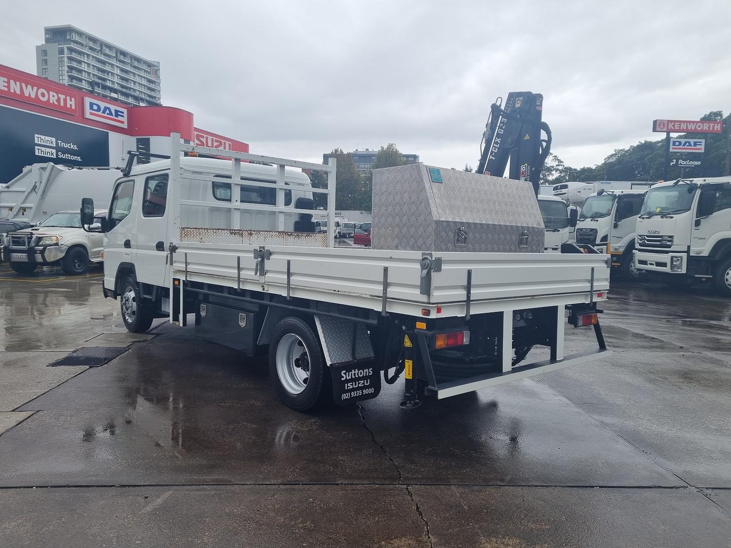 2019 Fuso Canter 815 Rear body mounted crane image 8