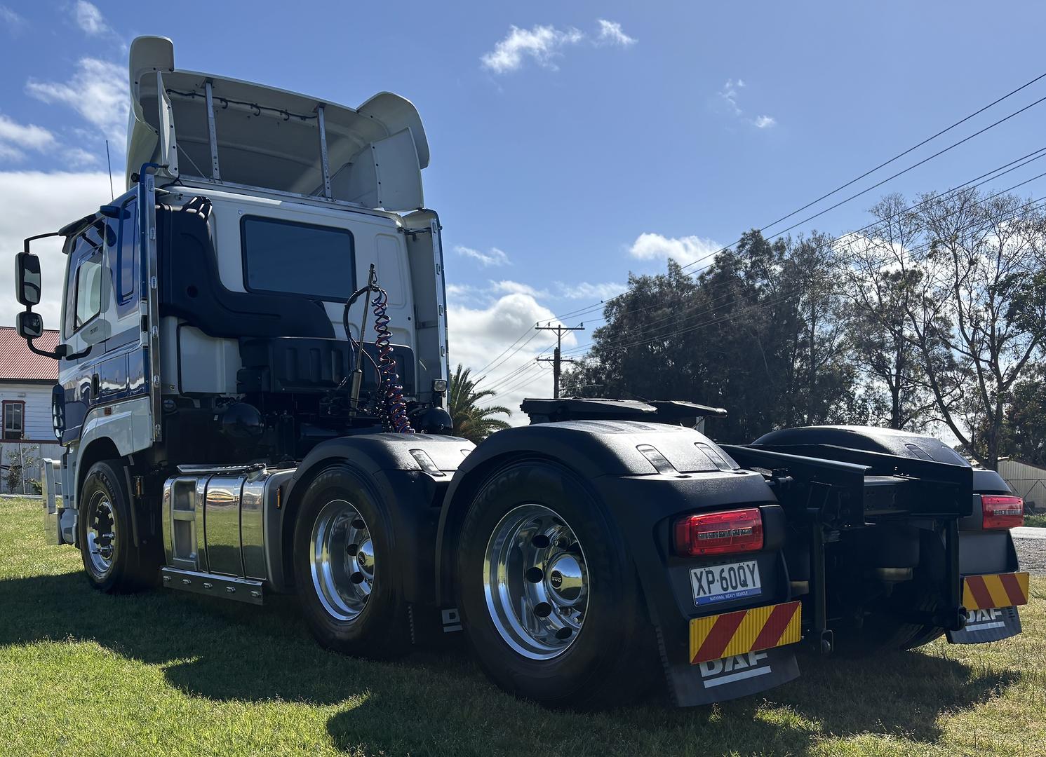 2020 DAF CF 530 FTT Sleeper Cab image 10