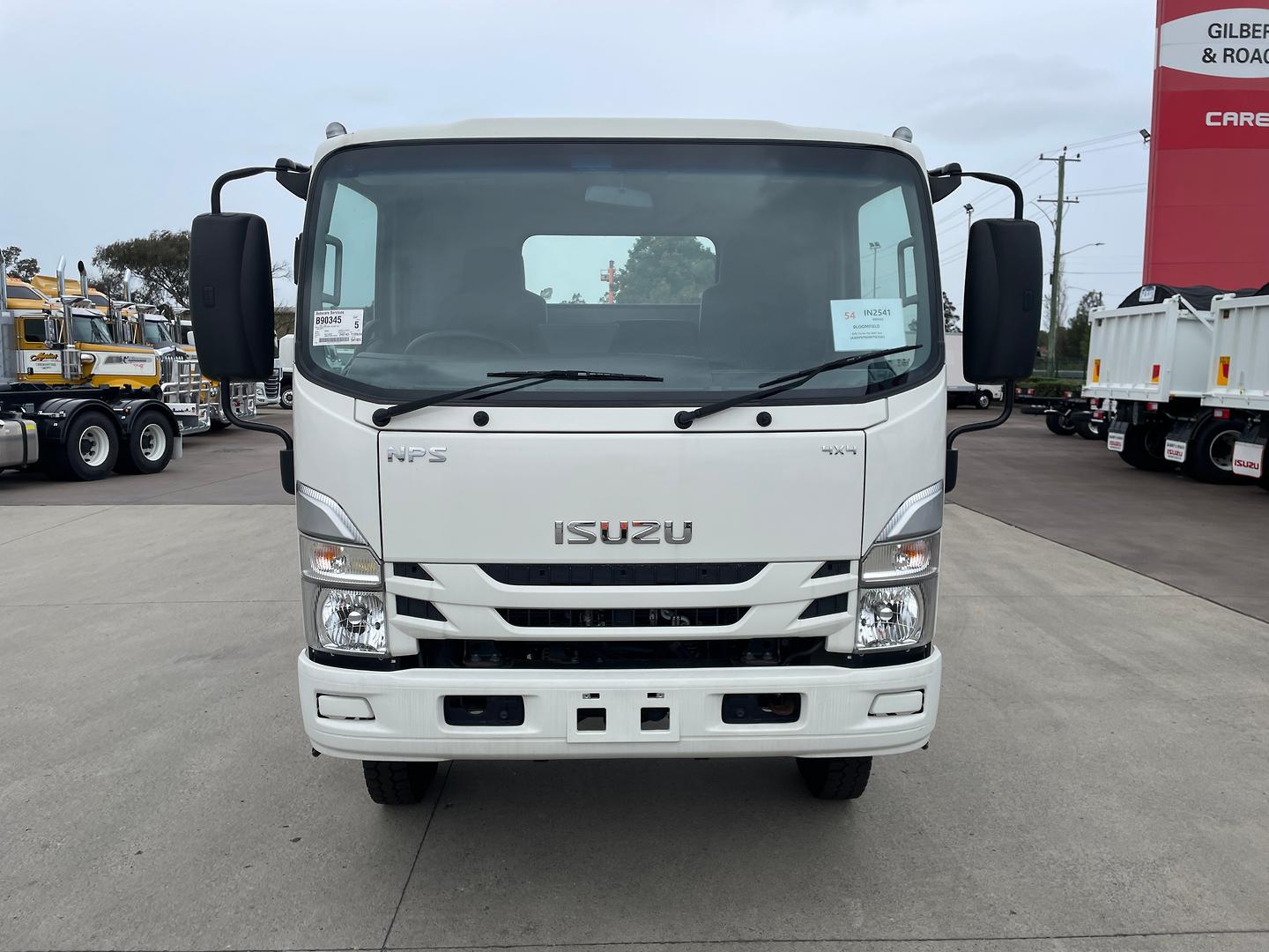 2025 Isuzu N Series NPS 45/75-155 Cab Chassis image 2