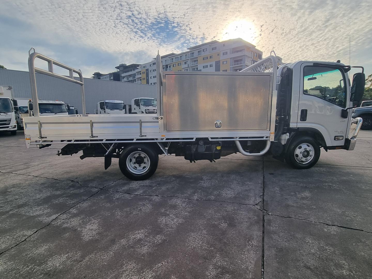 2018 Isuzu N Series NPR 45/55-155 Tradepack image 8