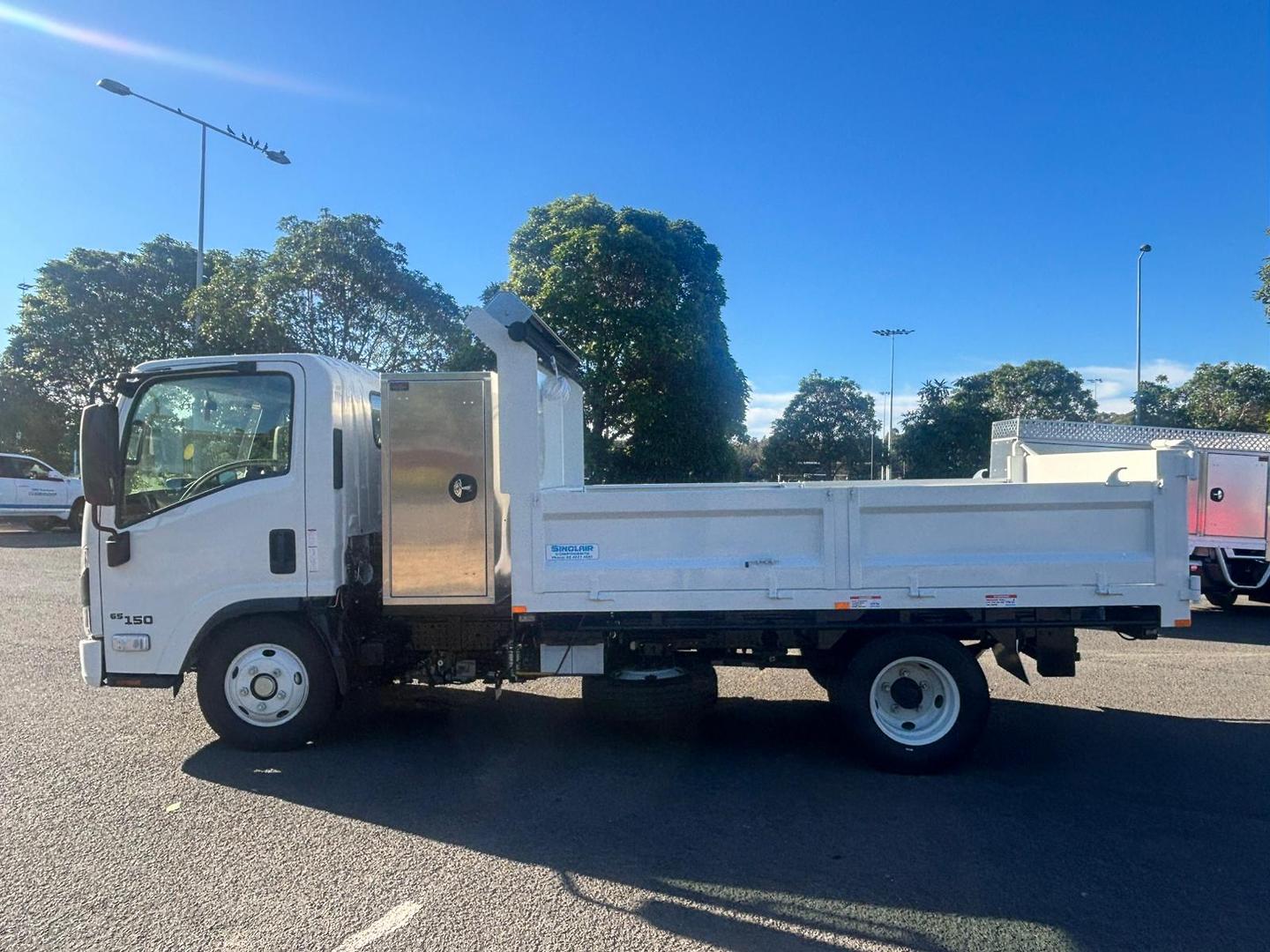 2025 Isuzu N Series NMR 65/45-150 DT D34 image 8