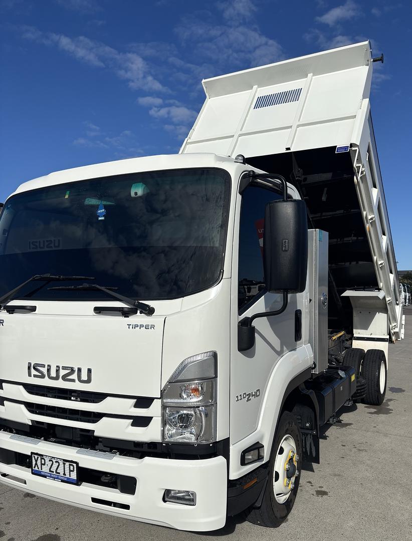 2025 Isuzu F Series FRR110-240 Tipper Low Klms image 10