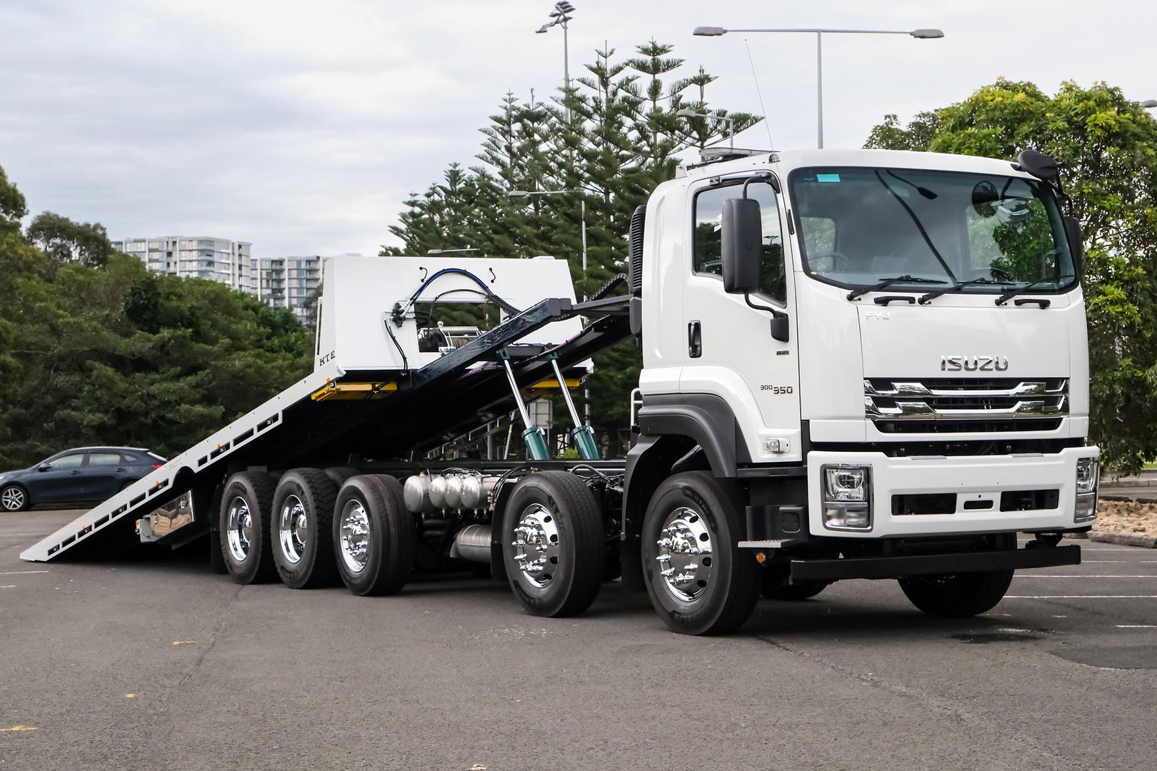 2025 Isuzu F Series FYJ300-350 HTE Tilt Tray image 3