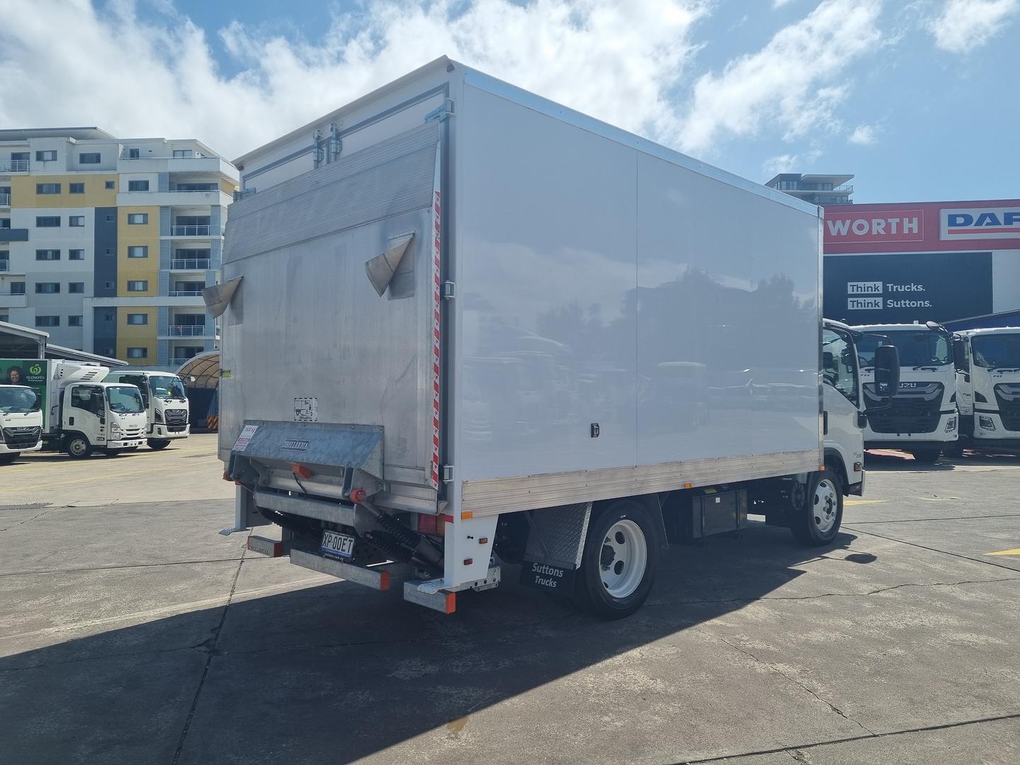2023 Isuzu N Series NQR 87/80-190 Pantech image 11