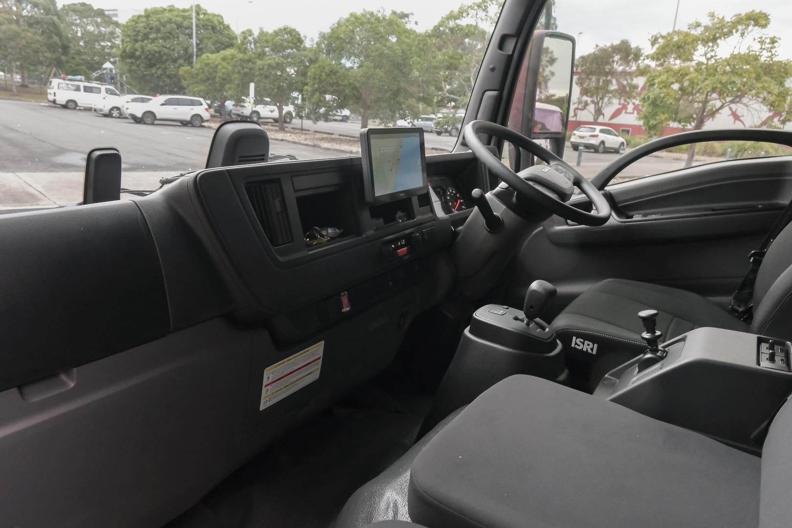 2025 Isuzu F Series FRR 110-240 AM R52 image 9
