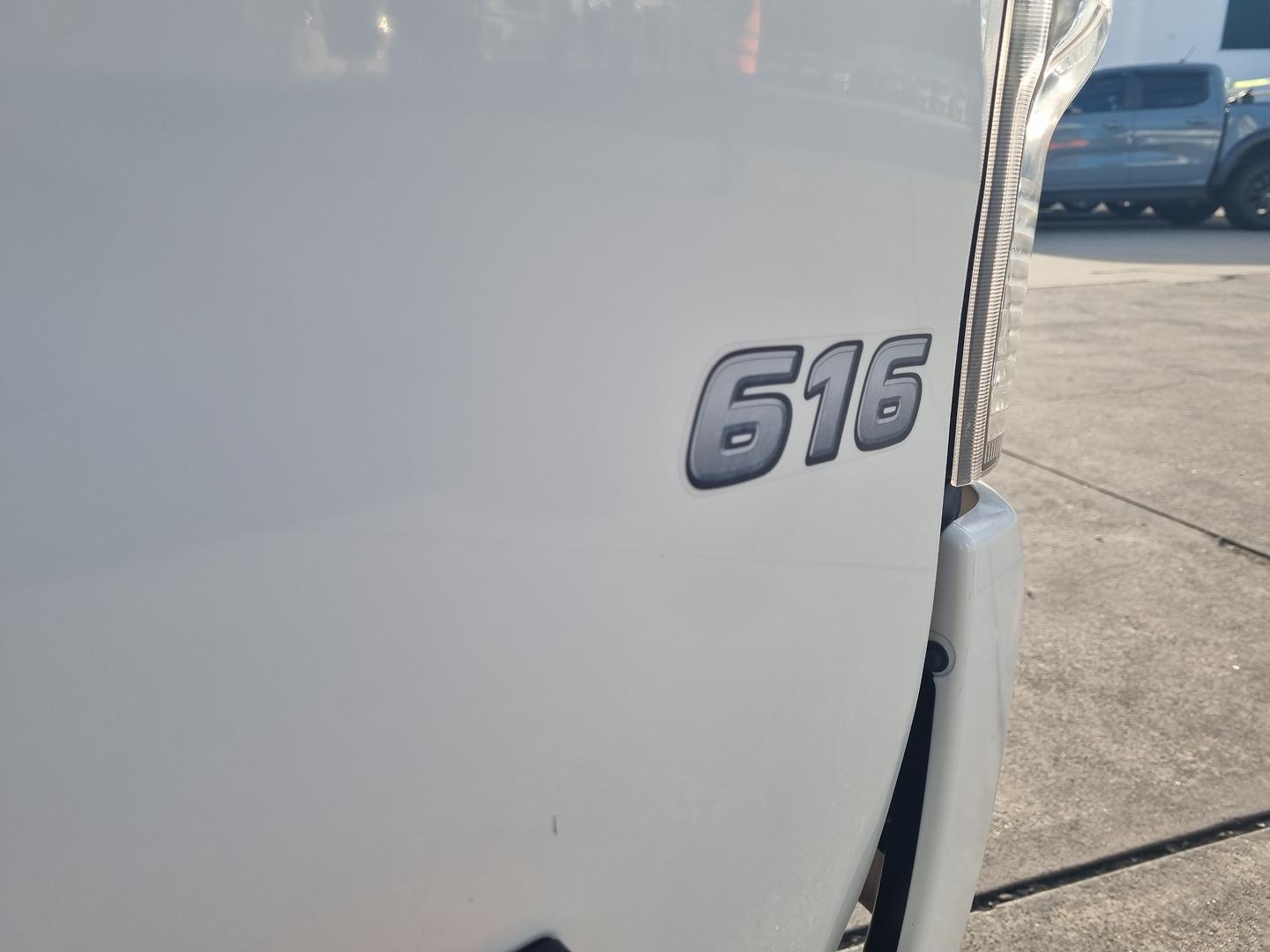 2020 Hino 300 Series 616 image 12