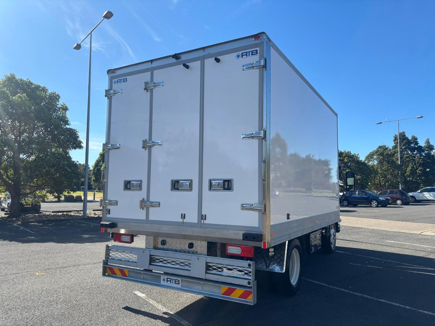 2025 Isuzu N Series NQR 88/80-190 AM D34 image 14