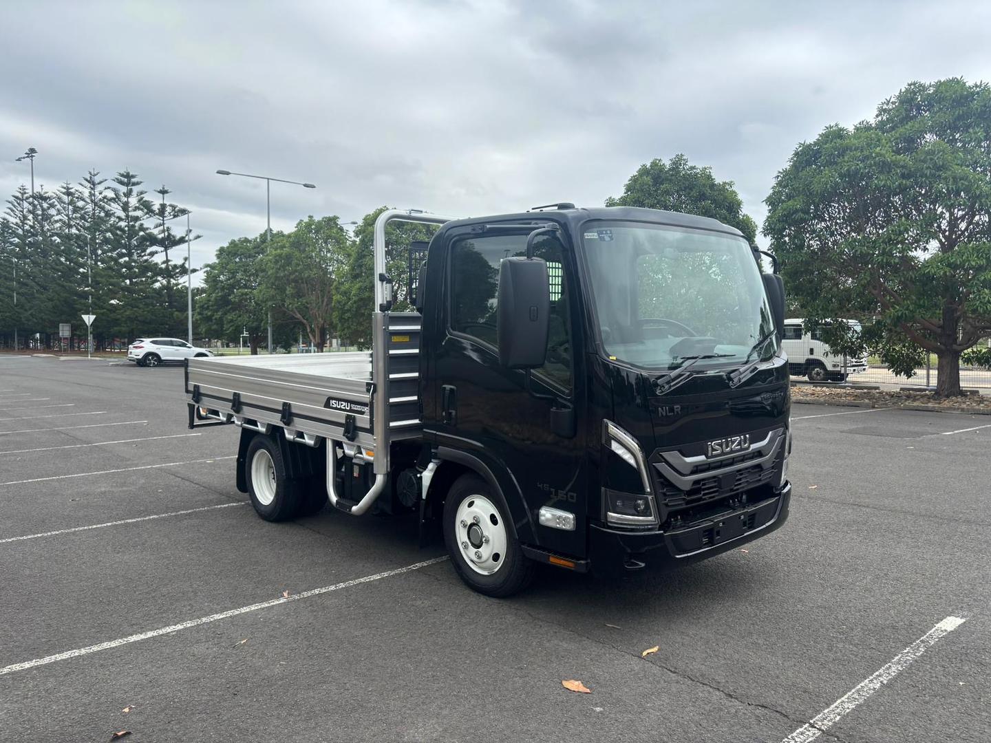 2025 Isuzu N Series NLR 45-150 DT D25 Traypack image 4