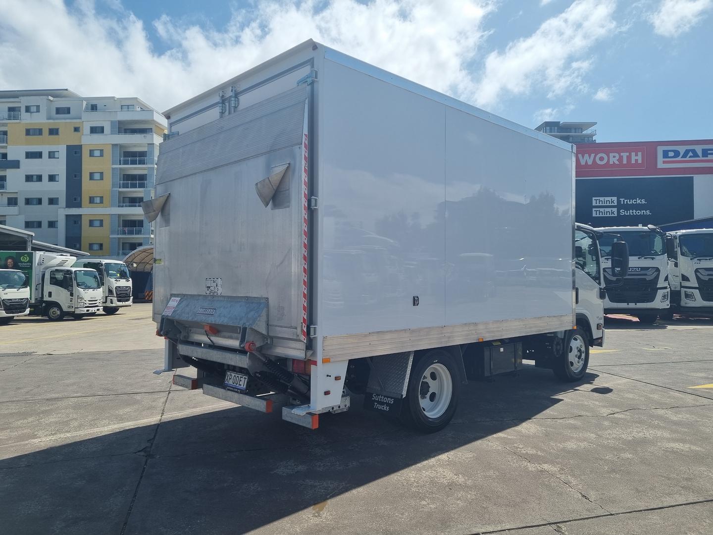 2023 Isuzu N Series NQR 87/80-190 Pantech image 7