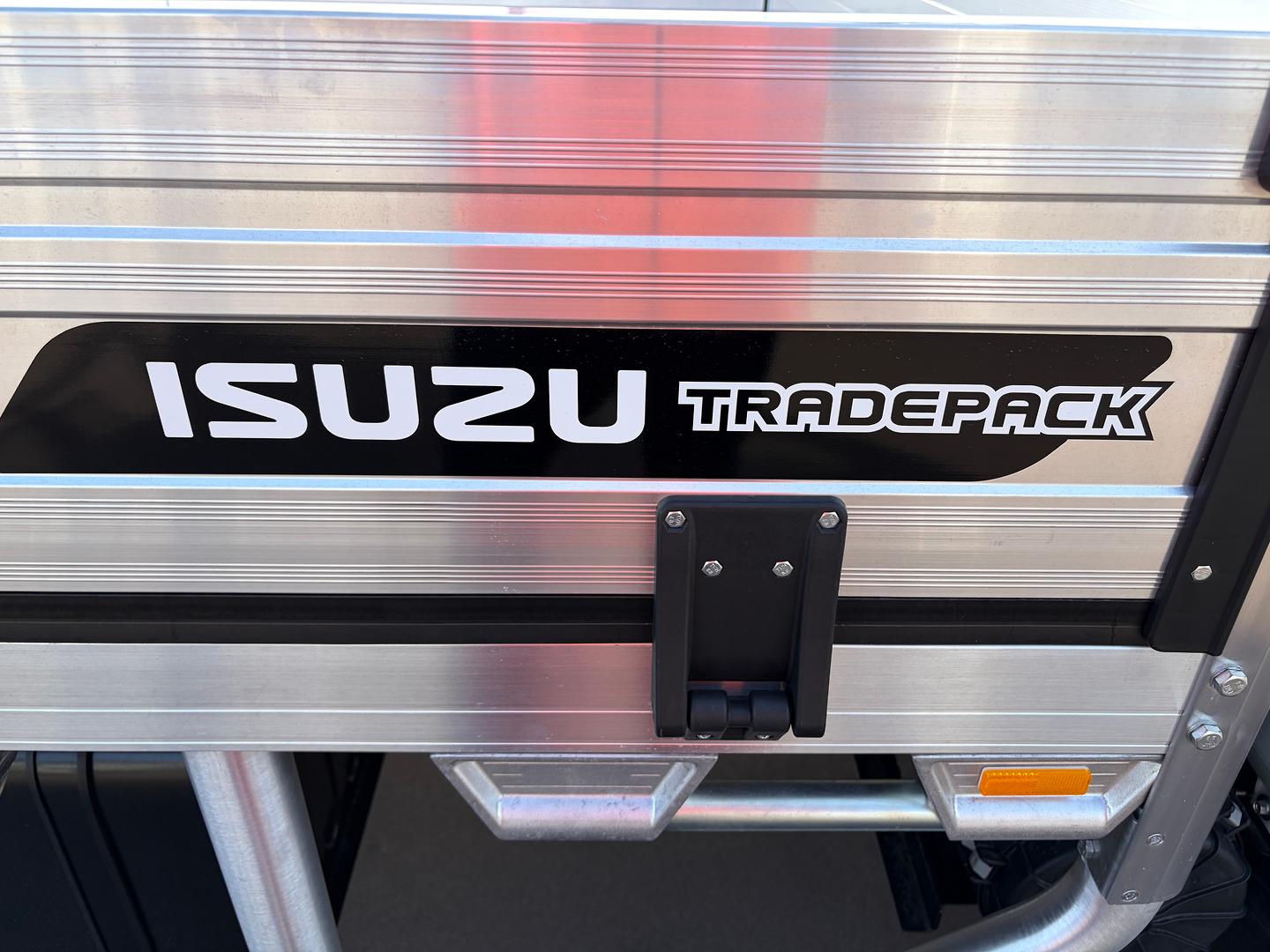 2026 Isuzu N Series NPR 45/65-175 DT D34 Tradepack Tradepack Cardinal Red with Chrome Hubs image 7