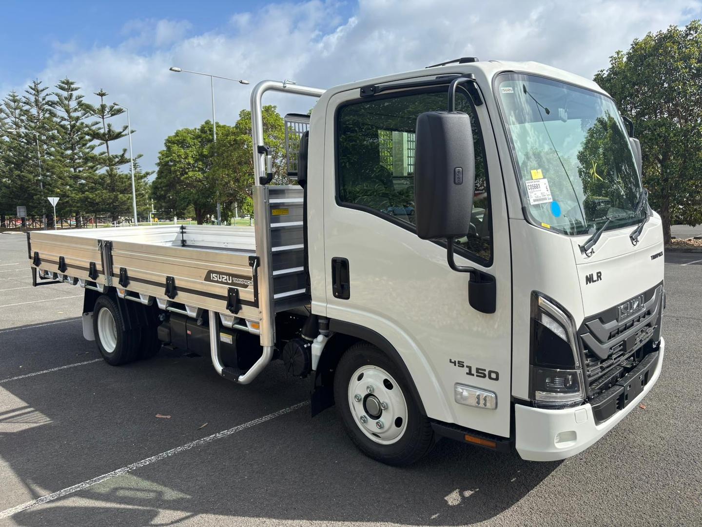 2025 Isuzu N Series NLR 45-150 DT D34 Traypack image 11