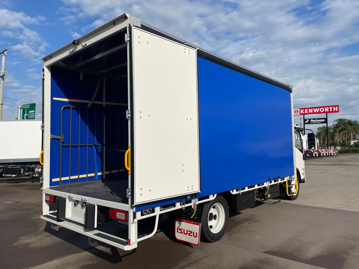 2025 Isuzu NQR 88/80-190 AM D42 Limited Edition 8 Pallet Freightpack Limited Edition 8 Pallet Freightpack image 12