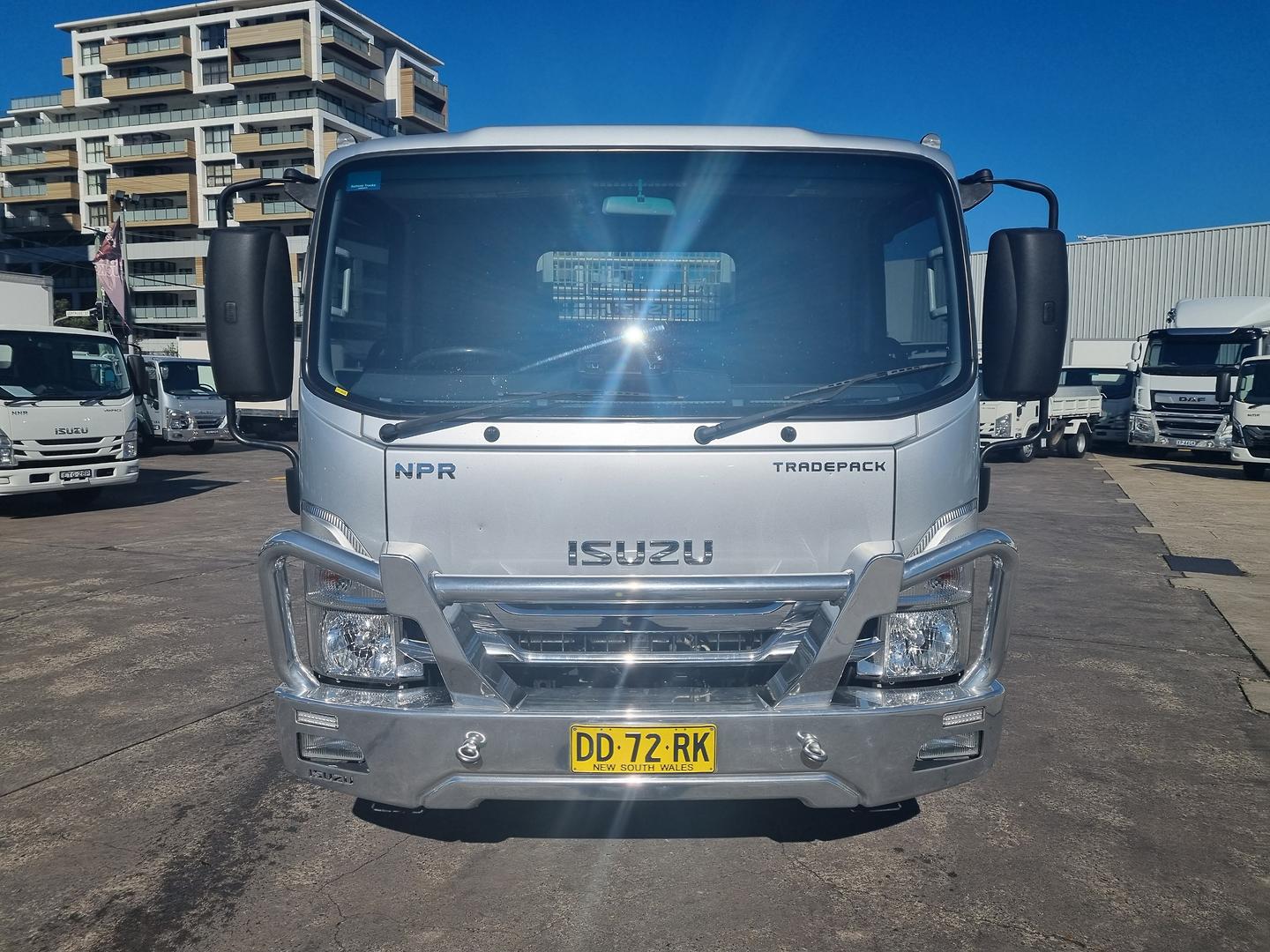 2022 Isuzu N Series NPR 45/55-155 Tradepack image 2