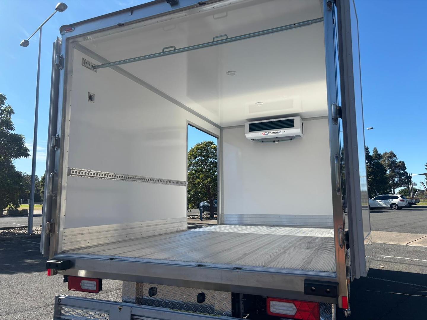 2025 Isuzu N Series NQR 88/80-190 AM D34 image 12