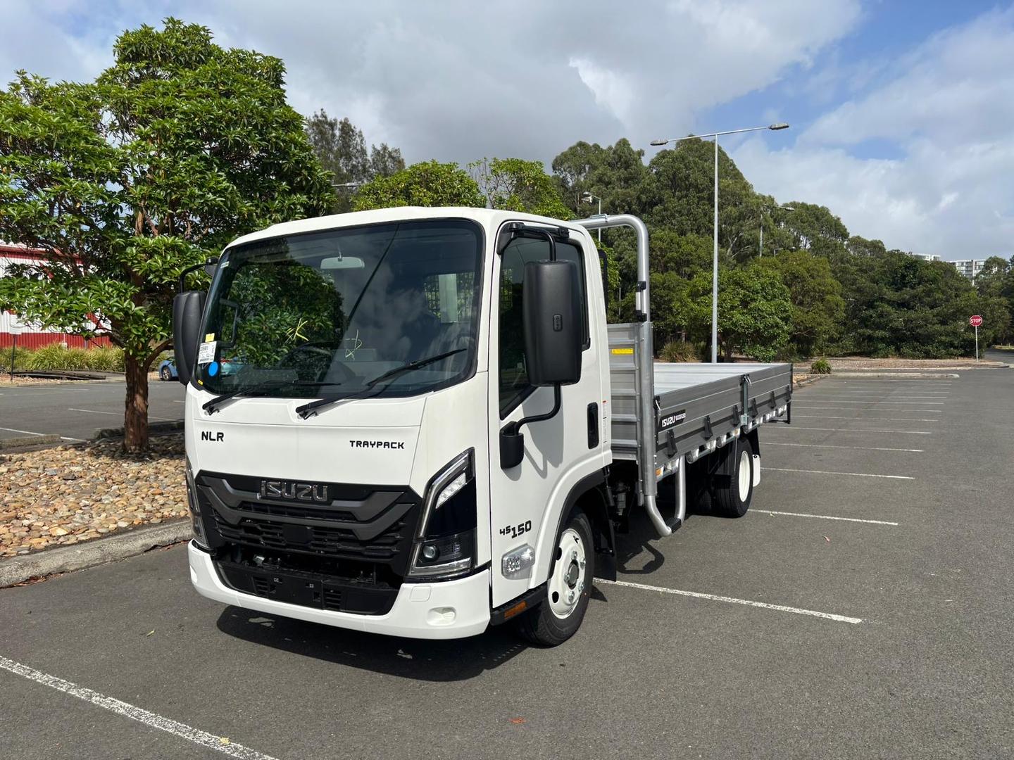 2025 Isuzu N Series NLR 45-150 DT D34 Traypack image 2