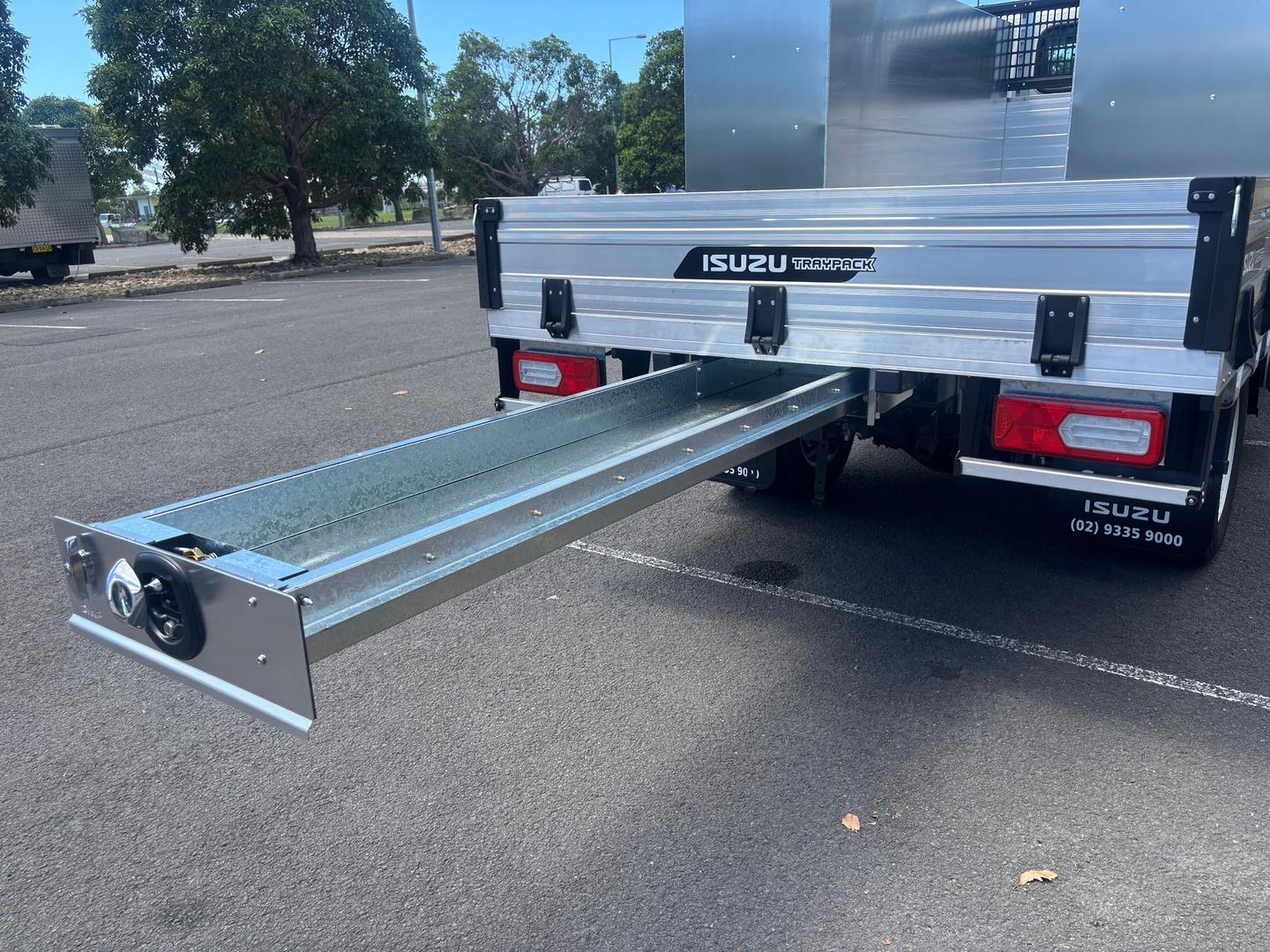 2025 Isuzu N Series NLR 45-150 DT D25 Traypack image 9